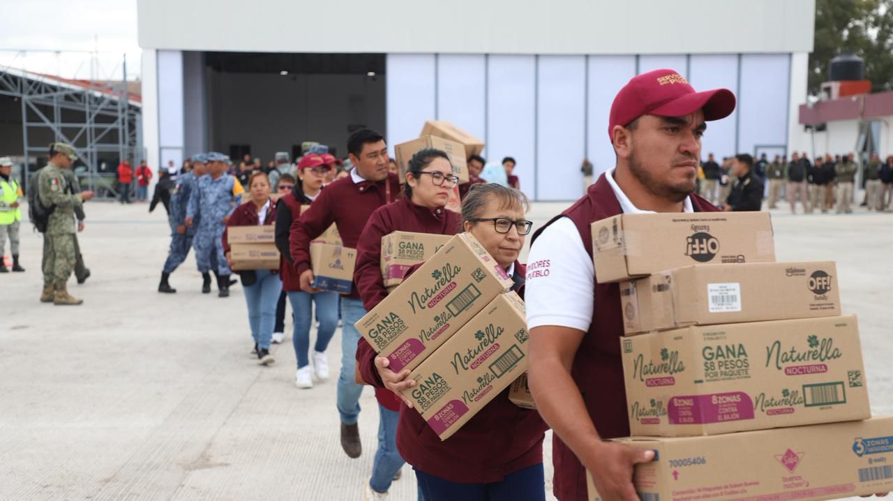 DIF Hidalgo entrega víveres y cobijas a damnificados por lluvias