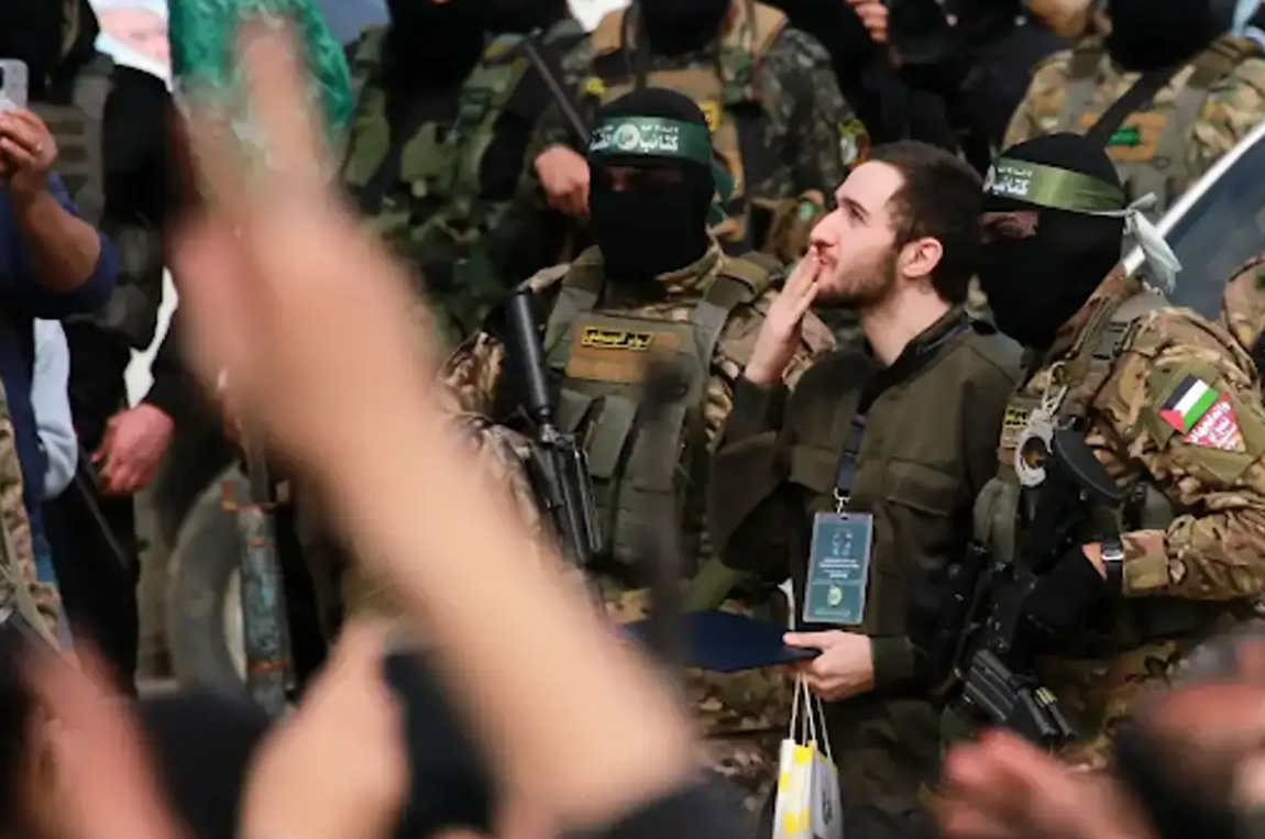 Hamas acepta liberar a rehenes como parte del plan de Trump; habrán más consultas, dicen