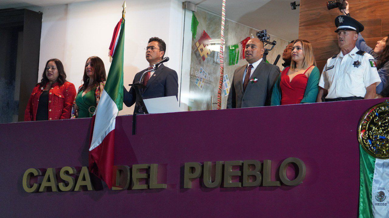 Mineral de la Reforma Honra a los Héroes Nacionales