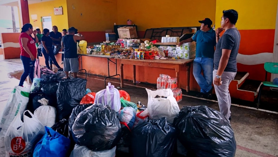 Poblanos de Pantepec envían ayuda a damnificados por las lluvias en Huehuetla