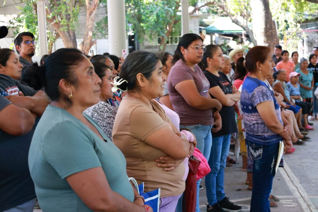 Entrega de apoyos a municipios afectados en Hidalgo