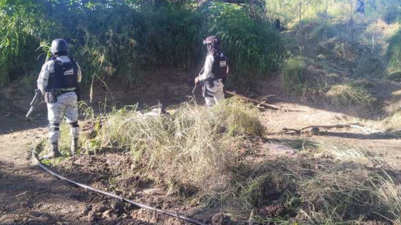 Toma clandestina provoca fuga en ducto en Tlaxcoapan