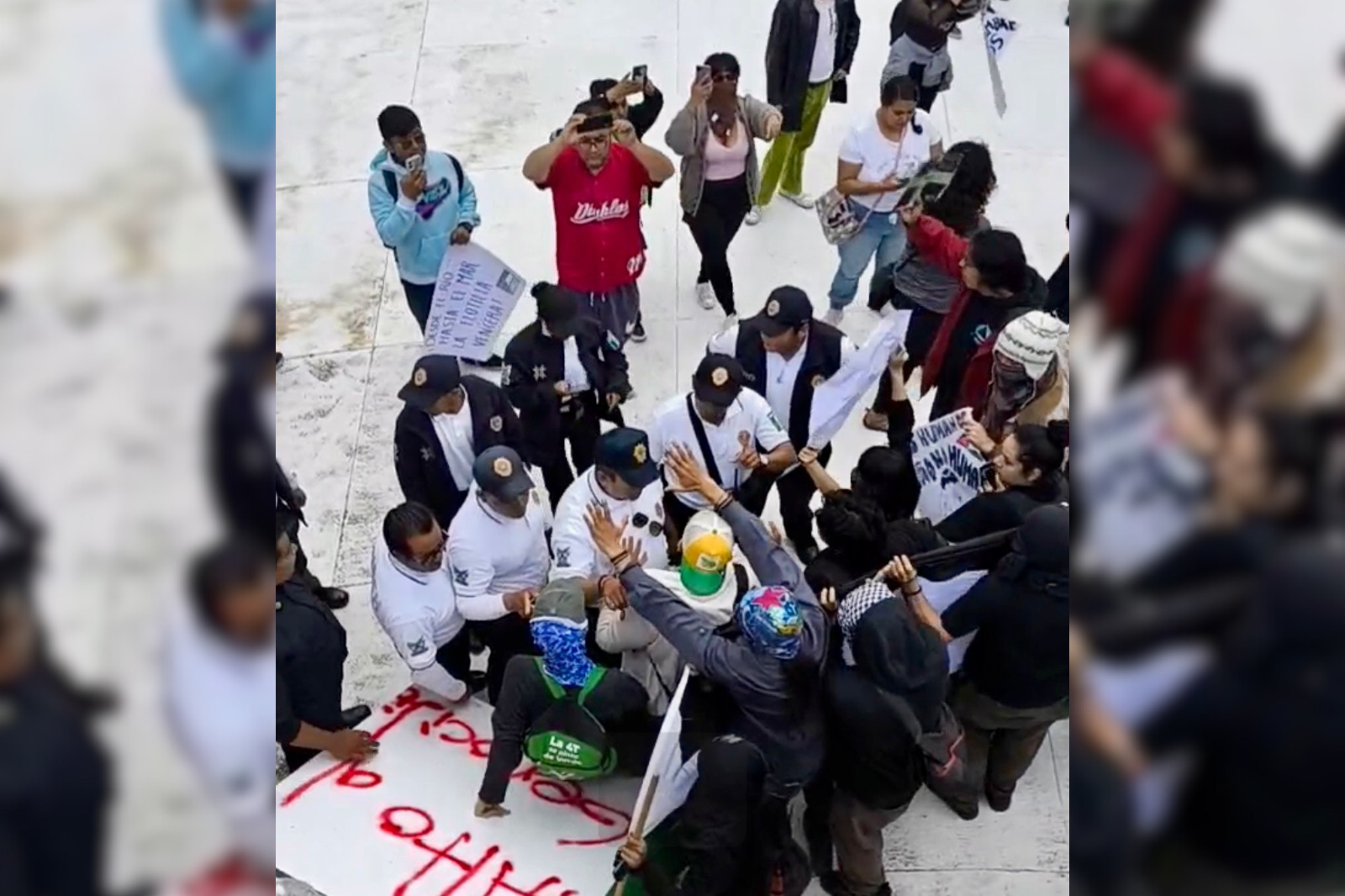 VIDEOS | Colectivos pro-Palestina rayan busto de Ben Gurión durante protesta en Hidalgo
