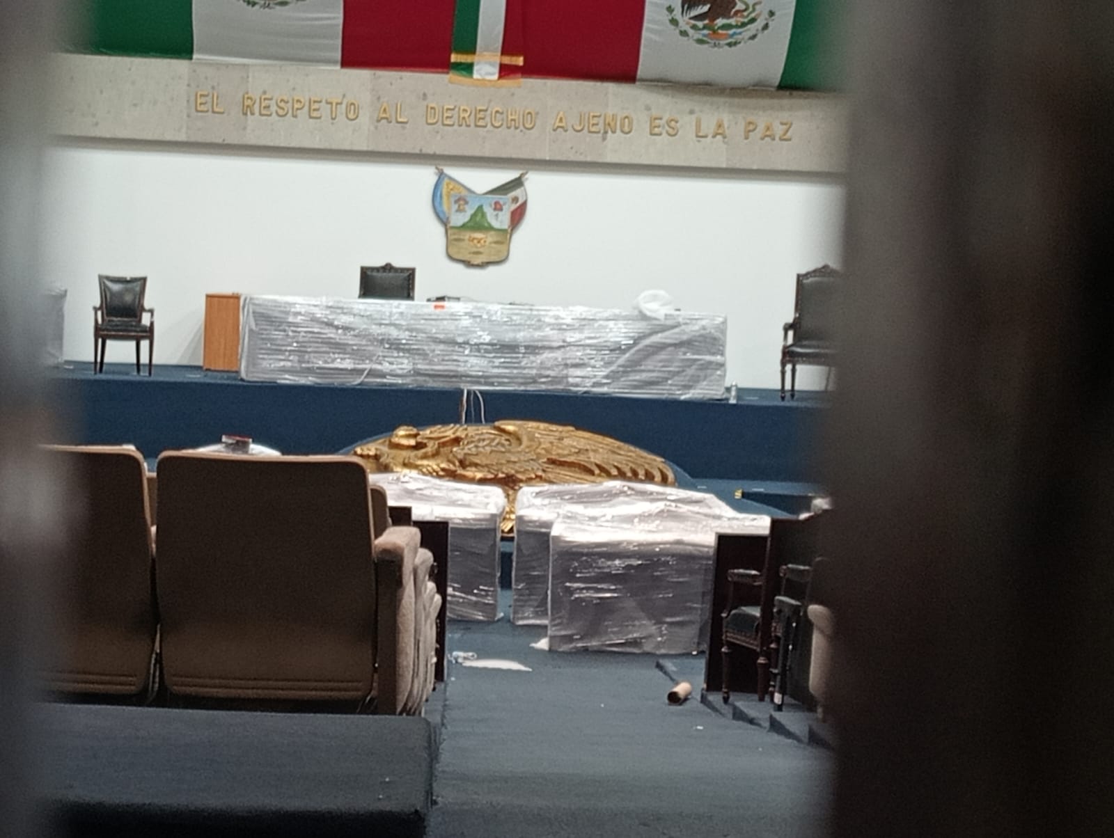 Inicia remodelación del Congreso de Hidalgo con demolición del salón del pleno