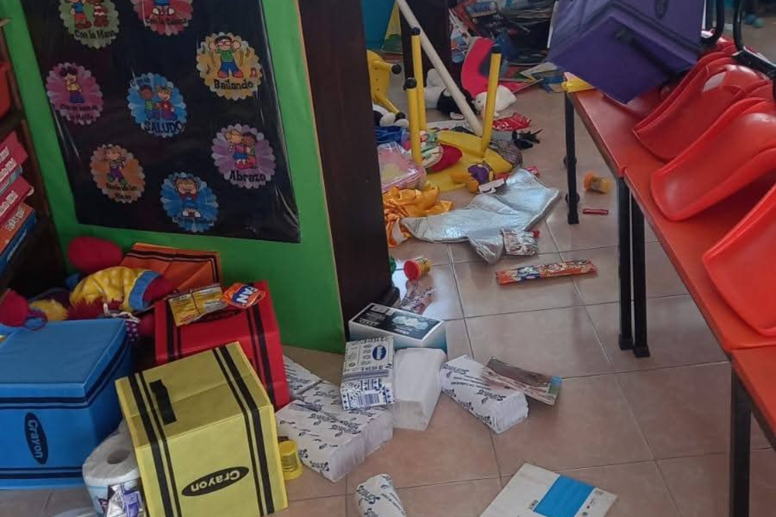 Preescolar de Hidalgo sufre robo y destrozos; padres piden seguridad urgente
