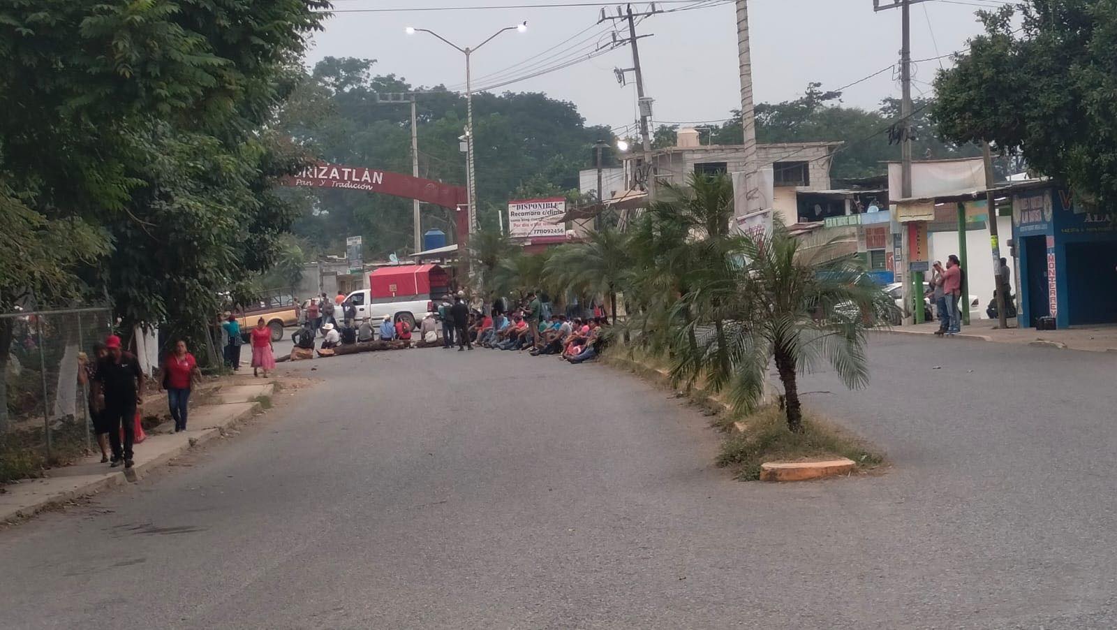 Bloqueo total en la San Felipe Orizatlán-Huejutla
