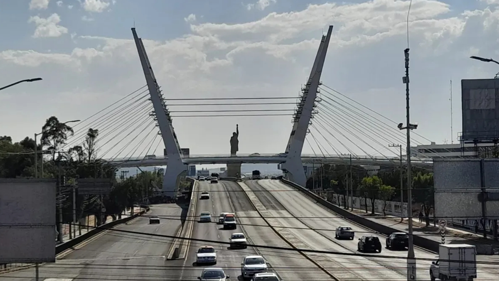 Cierran tramo del bulevar Colosio por obras de rehabilitación en Pachuca