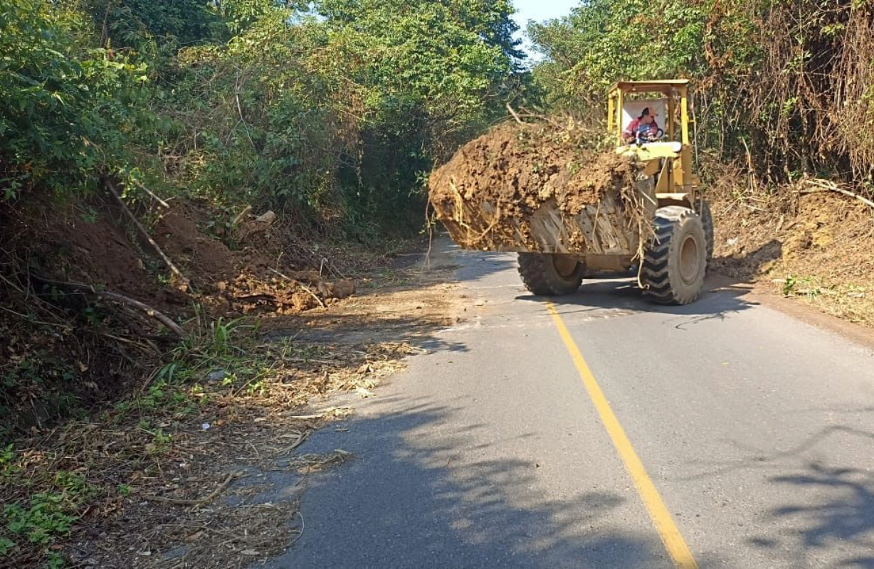 Localidades de Hidalgo y Veracruz siguen incomunicadas tras lluvias: Sheinbaum