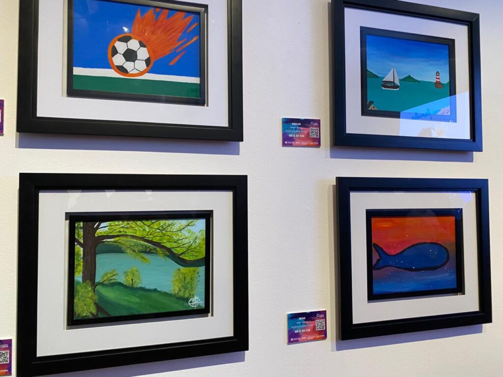 Pinturas realizadas por niñas y niños de los Centros de Asistencia Social