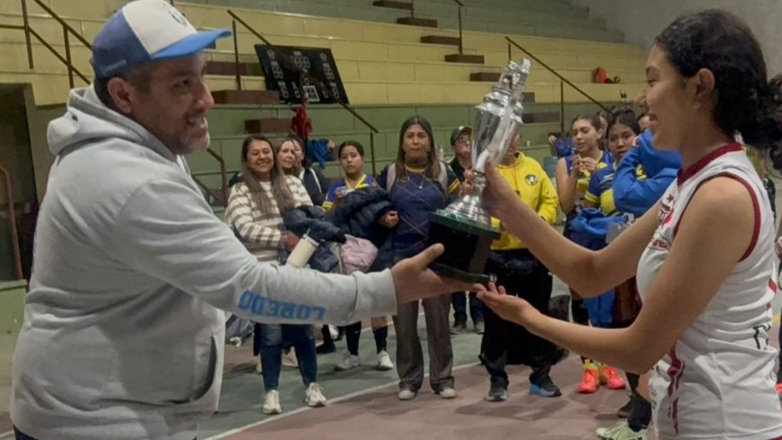 Fieras del Estado de México son campeonas de voleibol en Huichapan