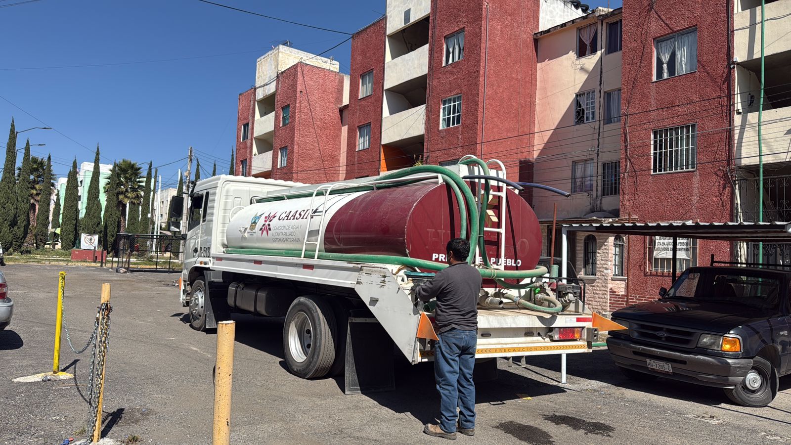 Habitantes de esta colonia advierten bloqueos si Caasim no regulariza el servicio
