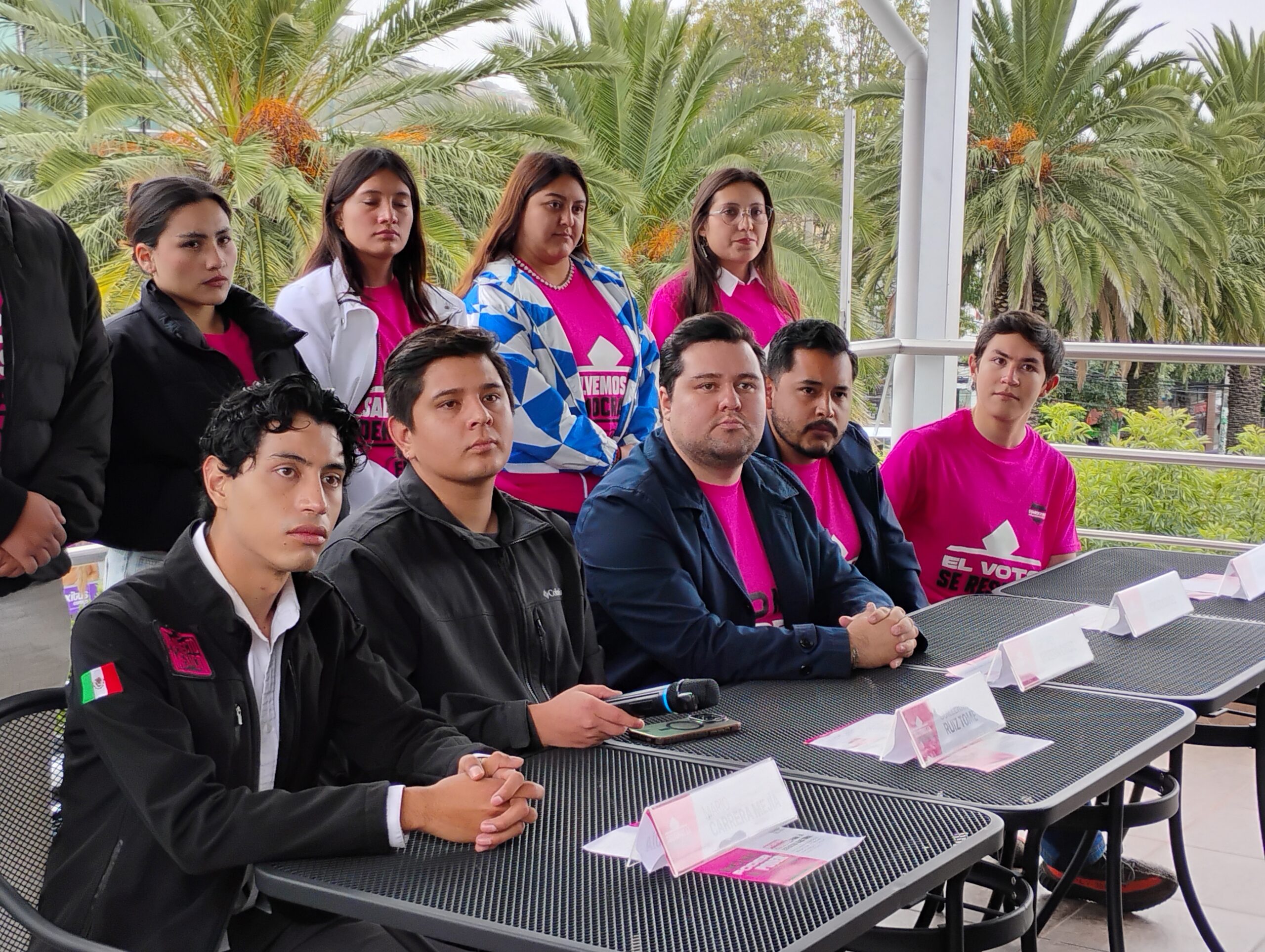 Jóvenes recaban firmas para una reforma electoral sin trampas