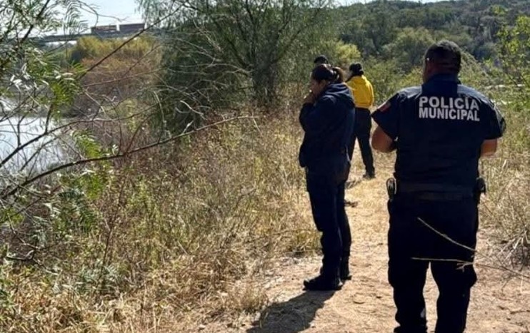 Despliegan operativo de rescate tras caída de joven al río Tula