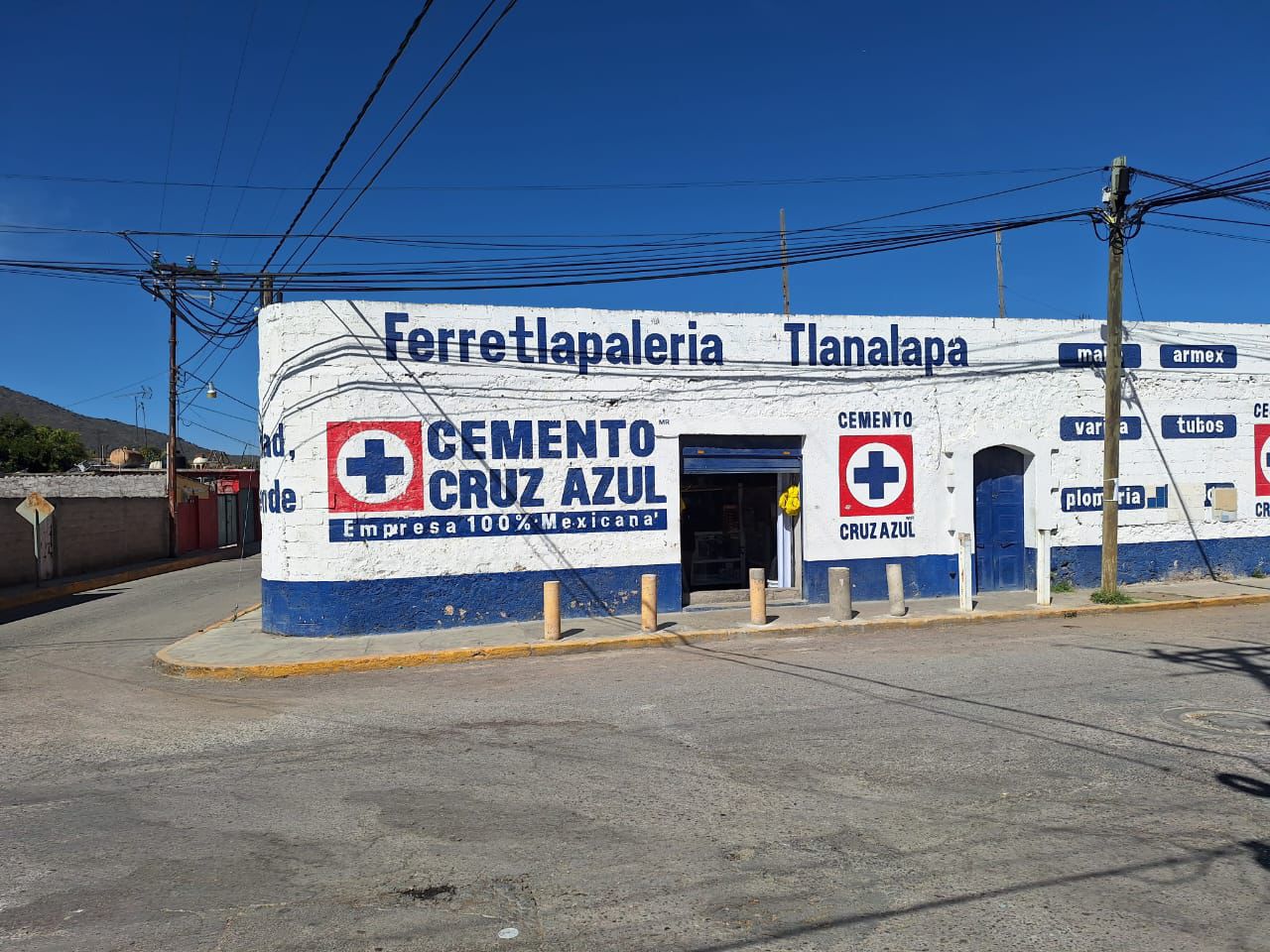 Robo a ferretería de Tlanalapa: delincuentes abren boquete y sustraen herramienta valuada en 50 mil pesos