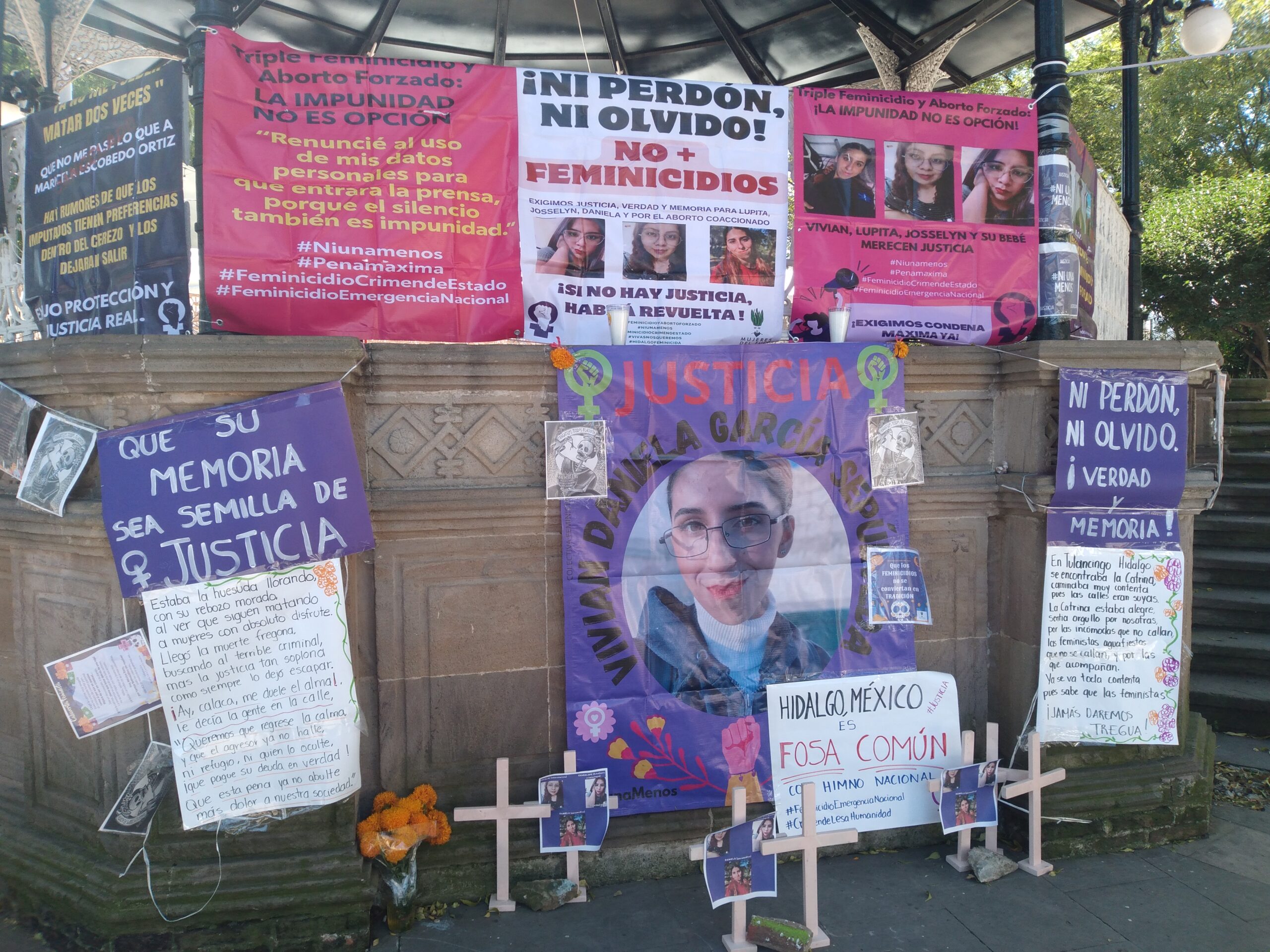 Faltan 19 de 32 testigos de rendir testimonio a más de un año de triple feminicidio en Santiago Tulantepec