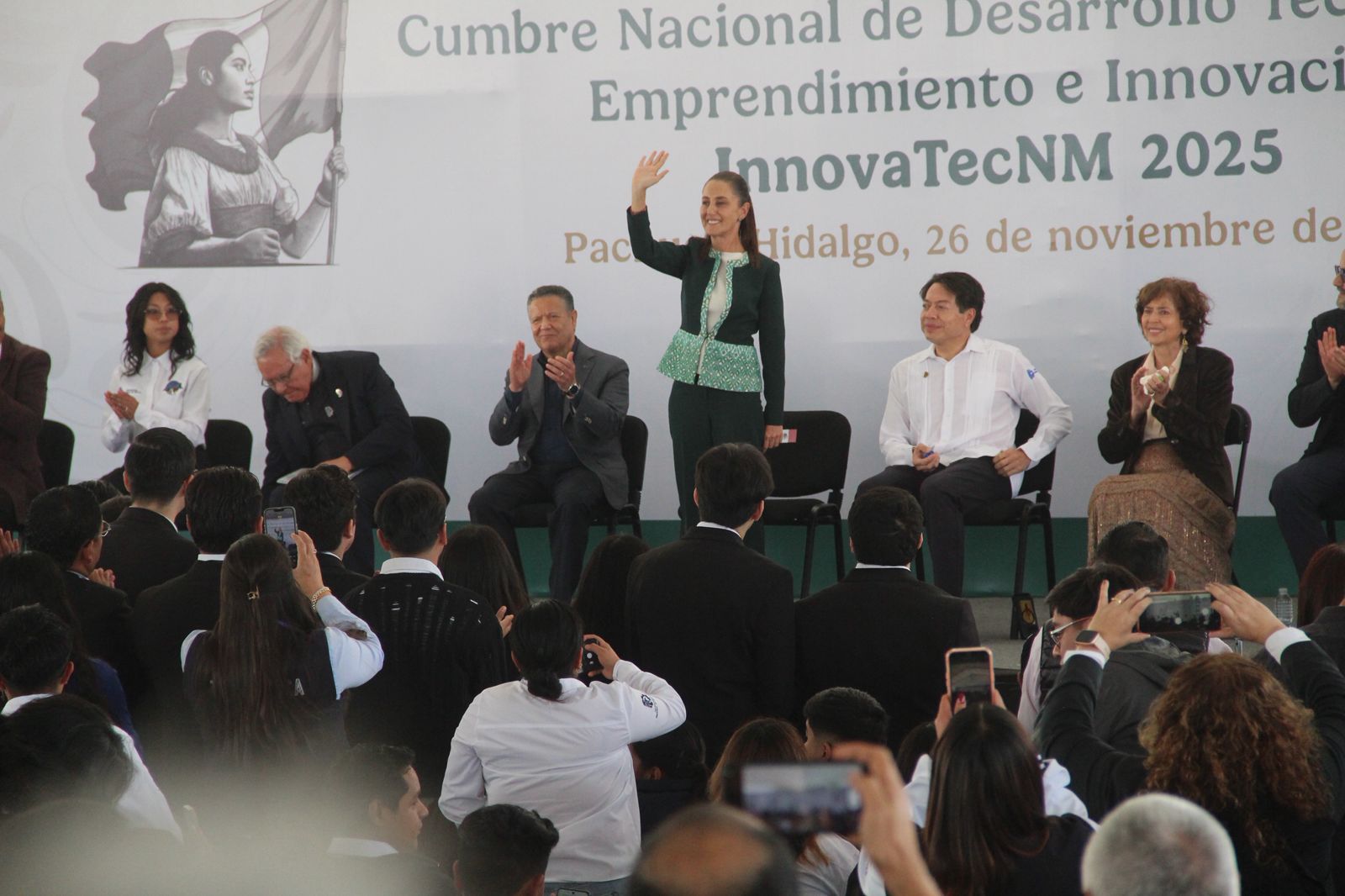 En Hidalgo, Claudia Sheinbaum anuncia fondo InnovaTecNM para impulsar proyectos estudiantiles