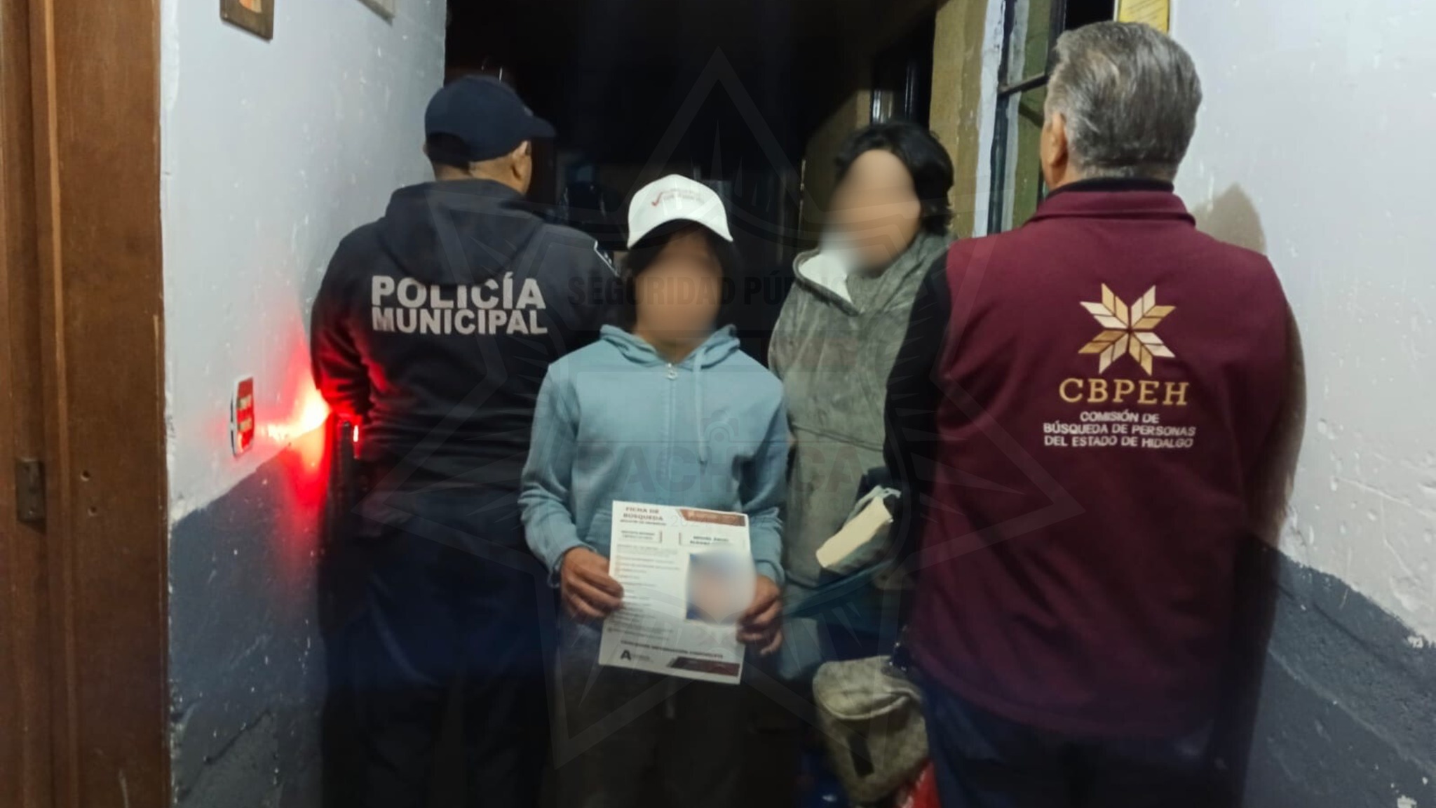 Localizan en Pachuca a joven con ficha de búsqueda y lo entregan a su familia