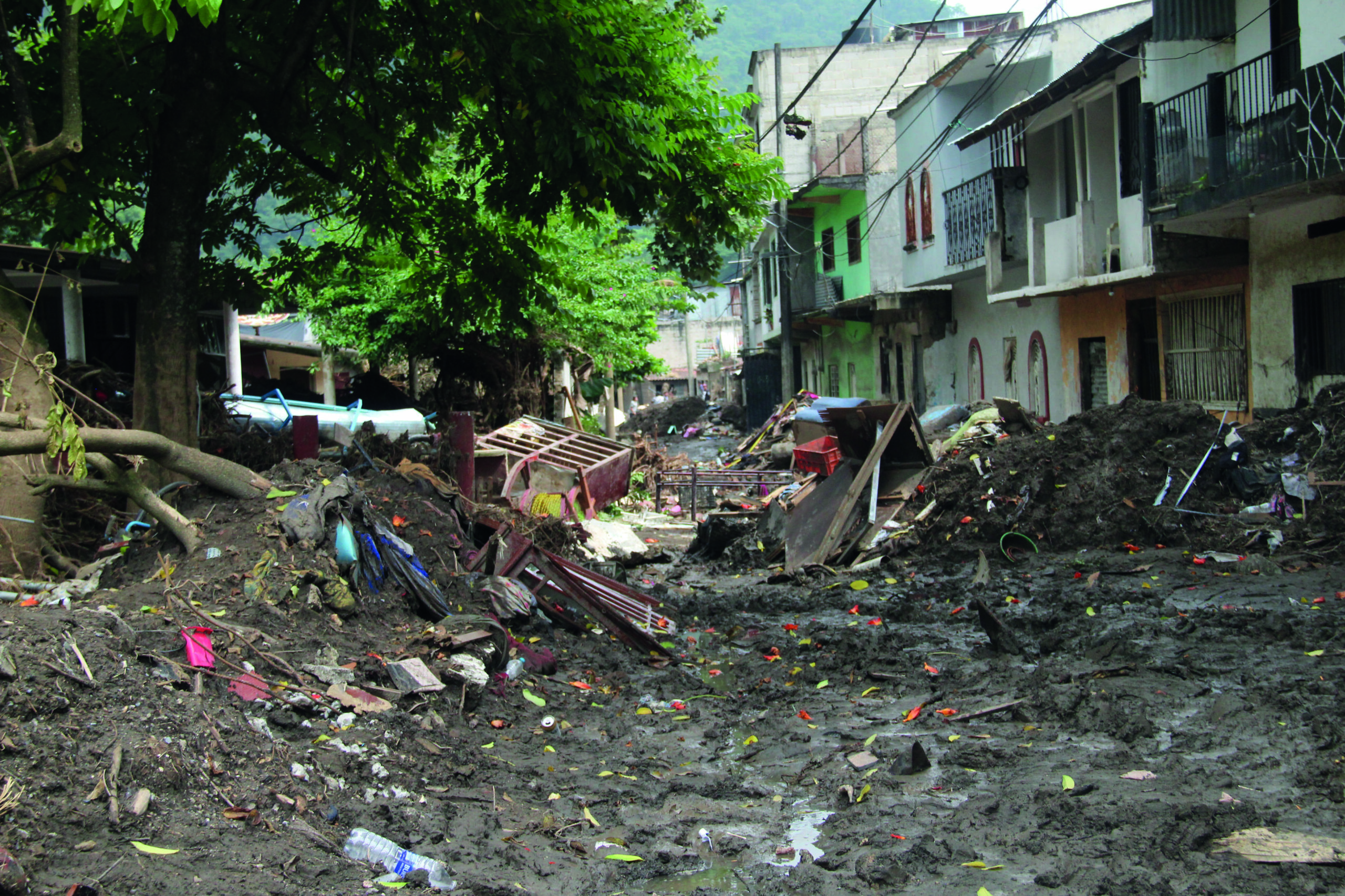 Falta de respuesta complicó atención a lluvias y deslaves en Hidalgo