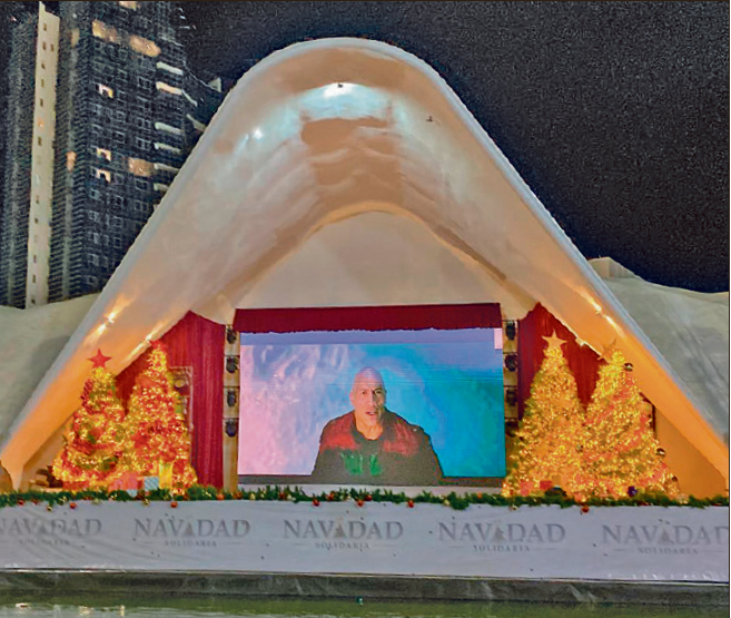 Pelicula en la Vlla Iluminada 