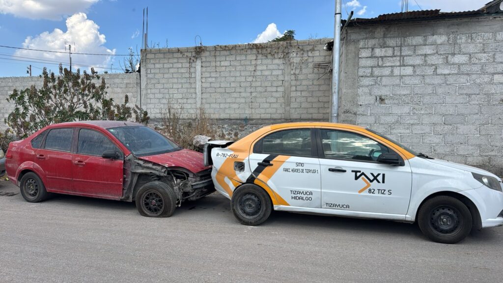 Corralón invade calle en Tizayuca y vecinos denuncian inseguridad en Ciudad de los Niños