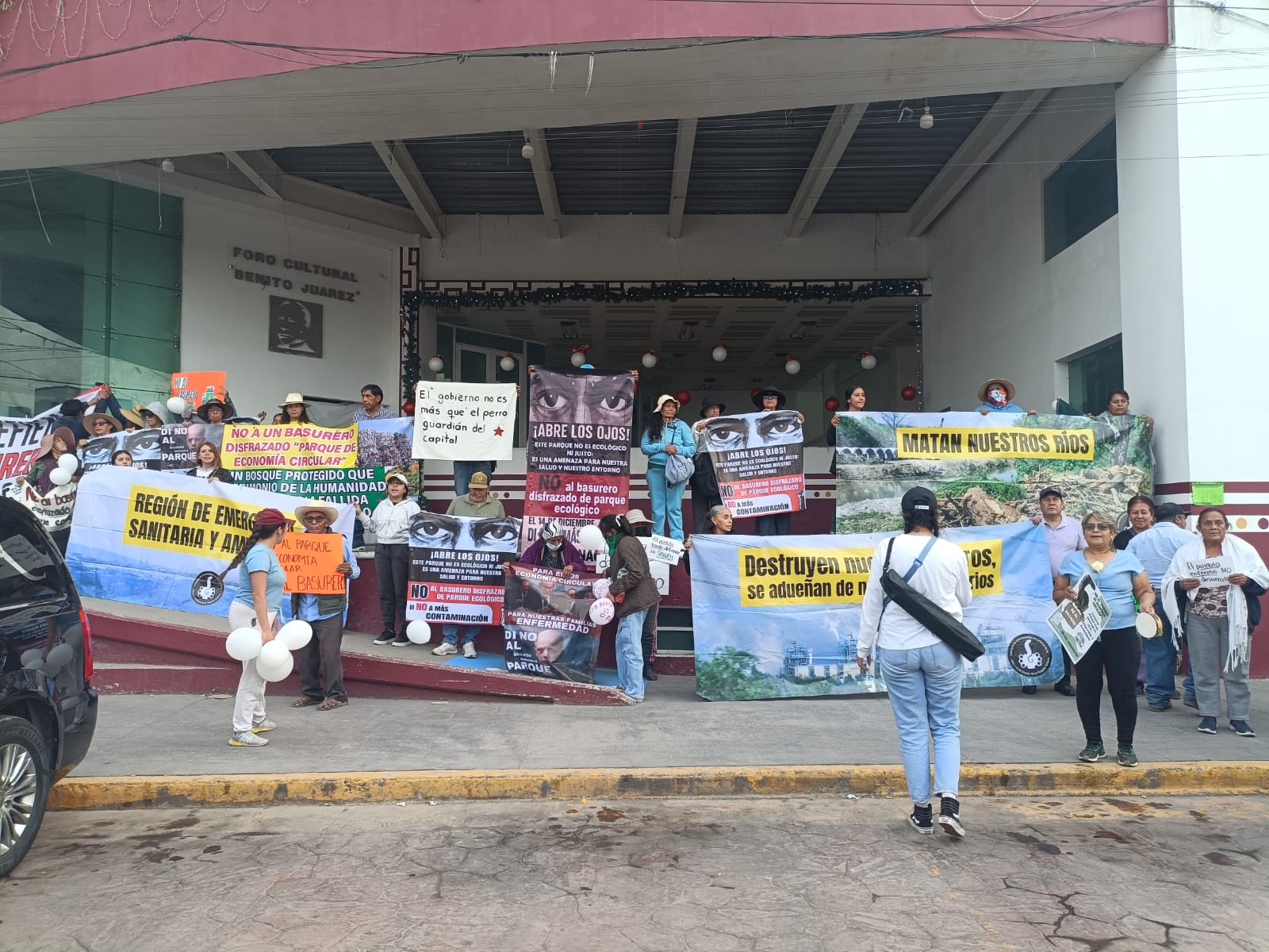 Marcha contra el Parque Ecológico