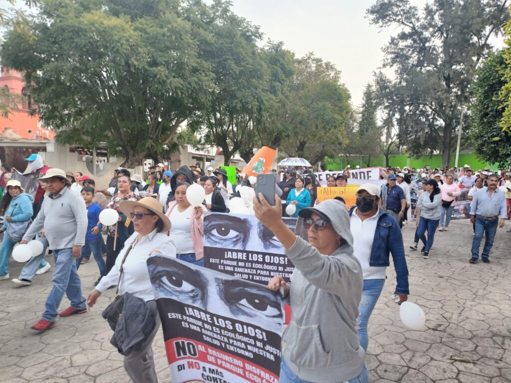 Marchan contra Parque Ecológico de Reciclaje
