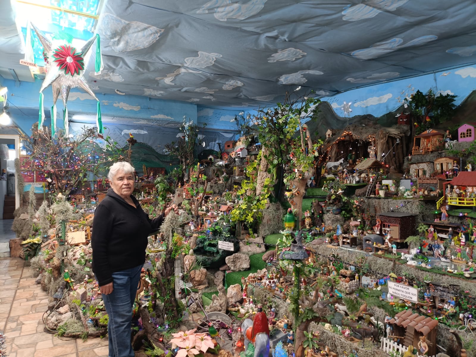 Doña Mari Espíndola Ramírez