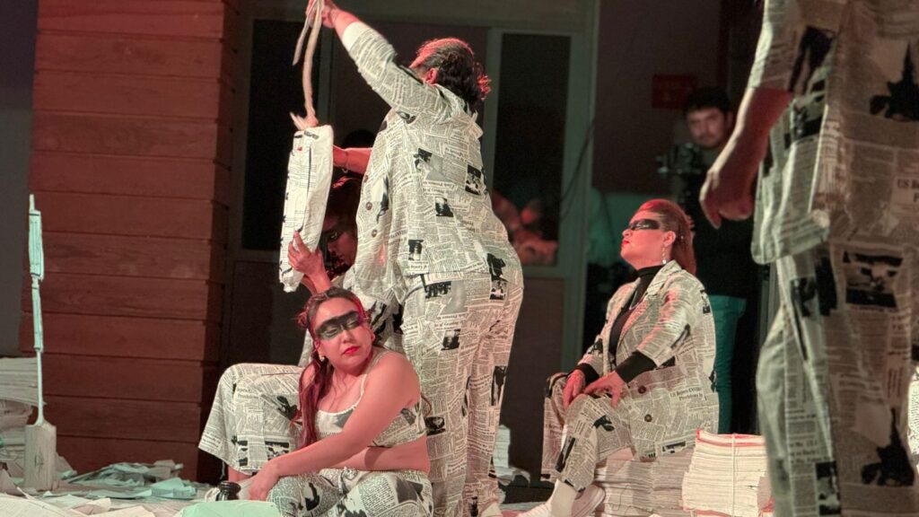 obra de teatro entre lo legal y lo justo