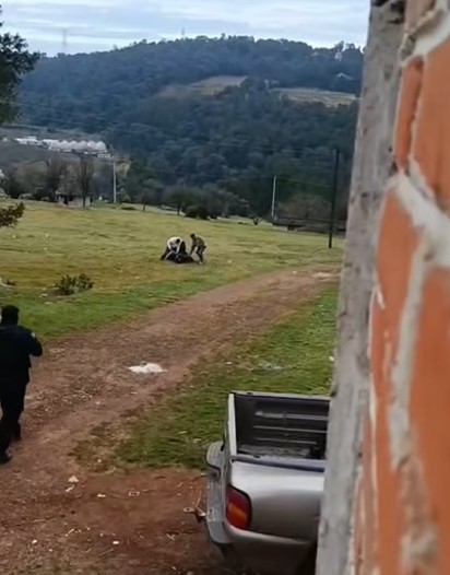 Enfrentamiento entre civiles y policías en Santiago Tepepa, Acaxochitlán