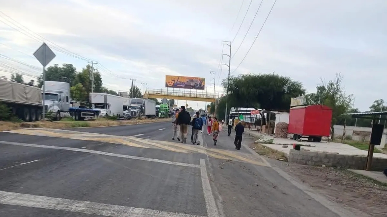 Ejidatarios anuncian cierre de la carretera