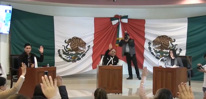 Cabildo de Tulancingo se niega a un calendario que garantice sesionar dos veces al mes como marca la ley