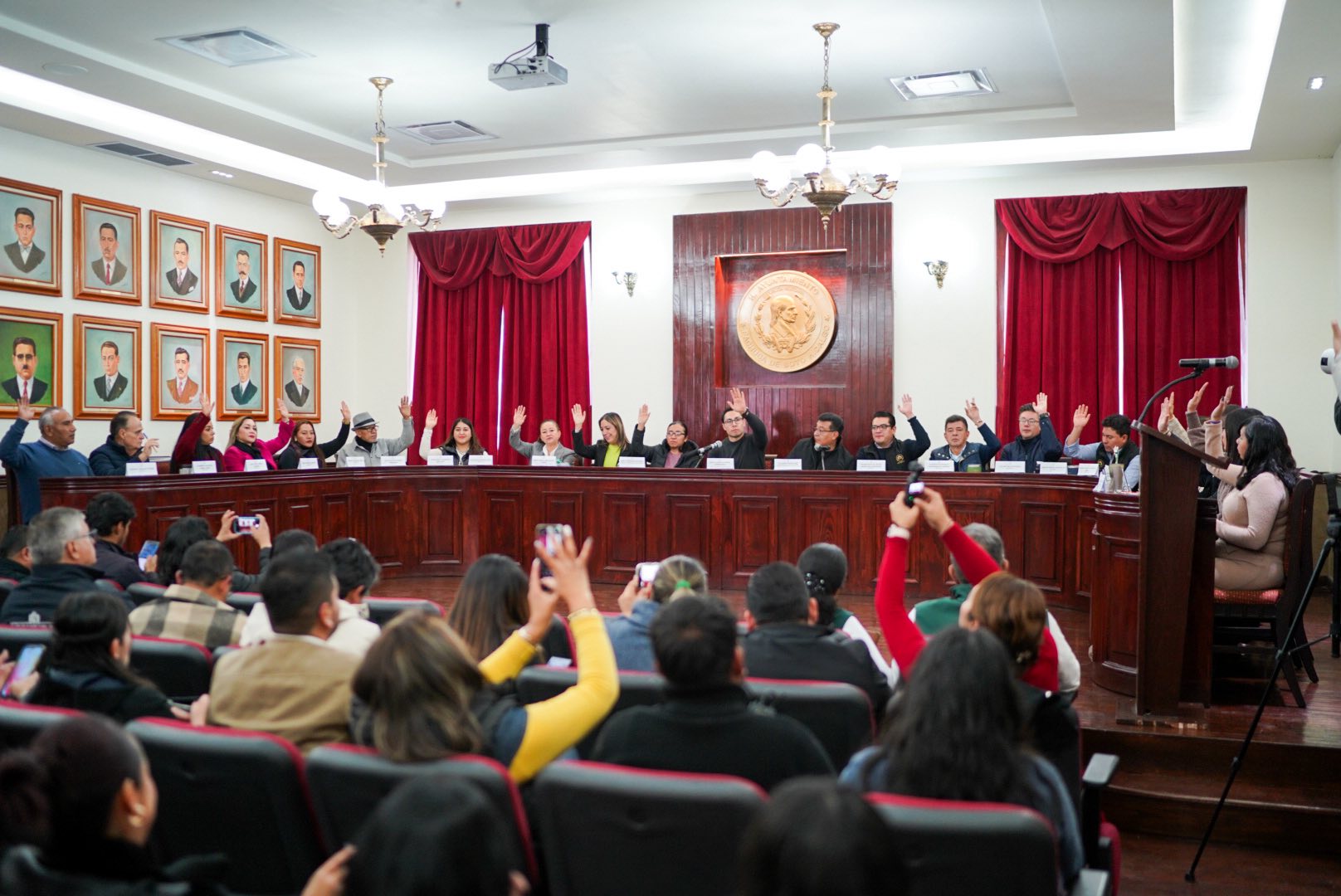 Regidora pide reforzar vigilancia a vehículos de carga que circulan fuera de horario en Pachuca