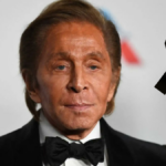 Muere Valentino Garavani, diseñador italiano y fundador de la icónica casa de moda Valentino.