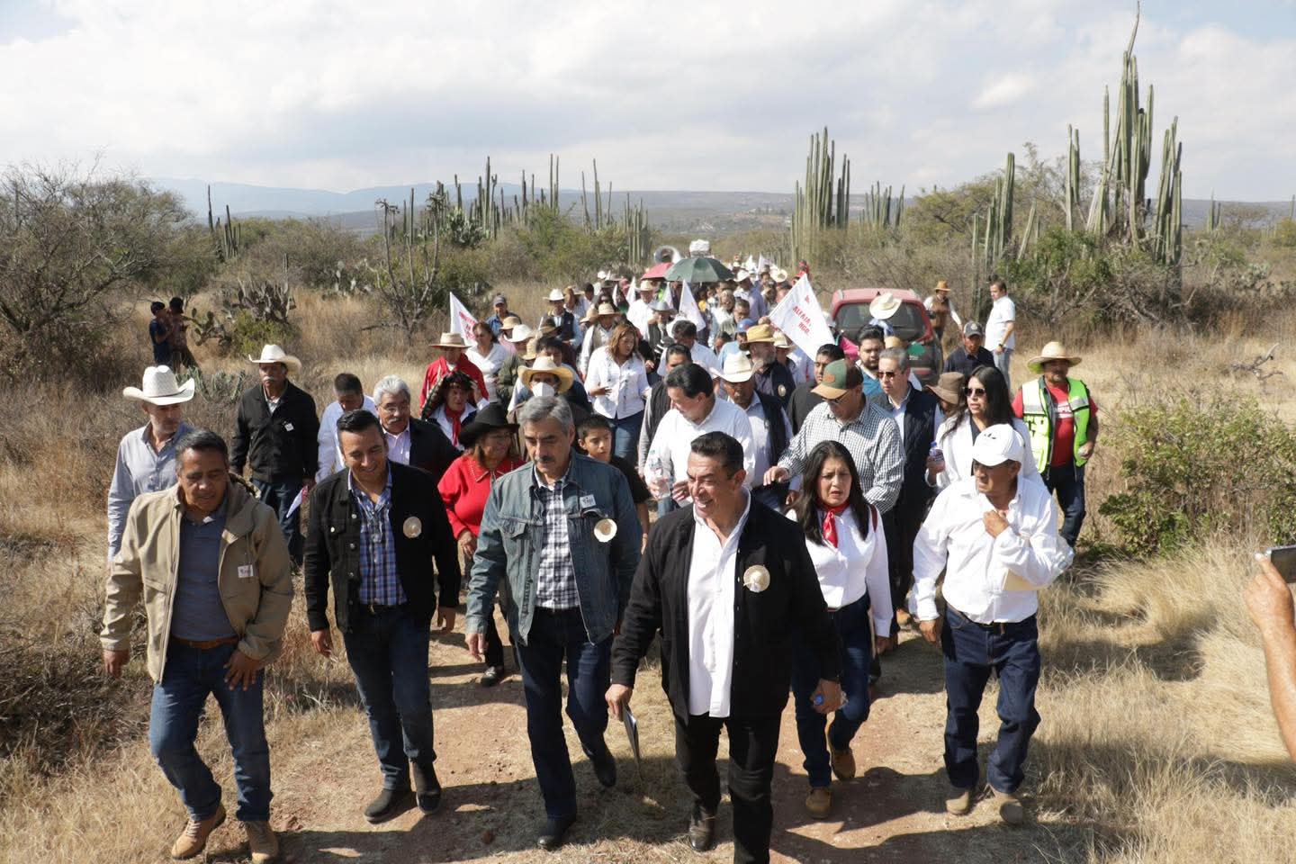 Alcalde de Alfajayucan acusa tinte político en visita de rector de la UAEH