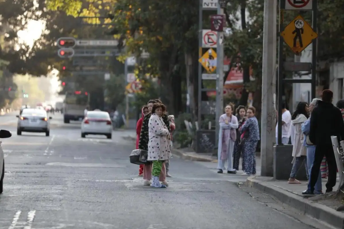 muere adulto mayor en cdmx tras alerta sismica