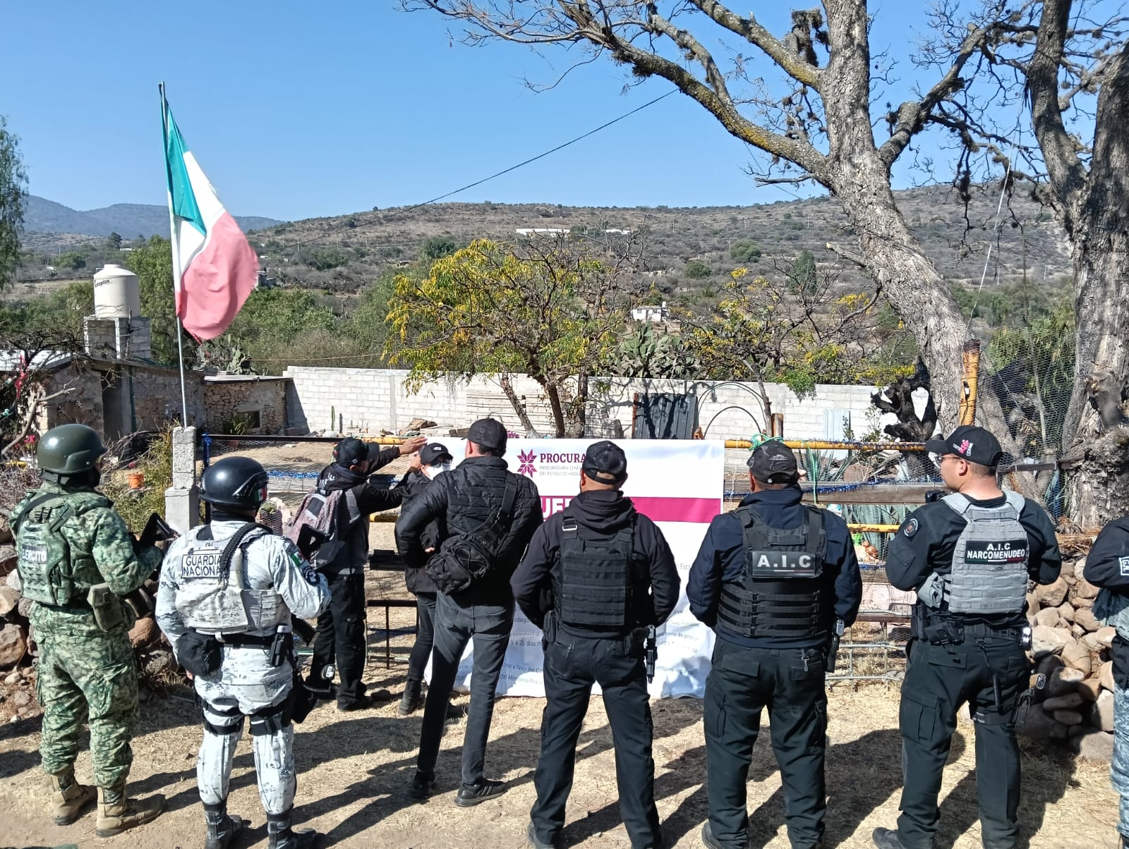 Descubren túnel clandestino conectado a ducto de Pemex en Hidalgo