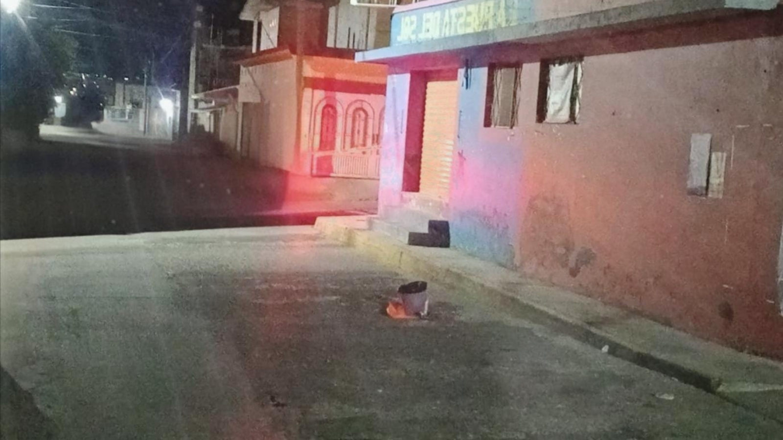 Calle donde hallaron los restos humanos