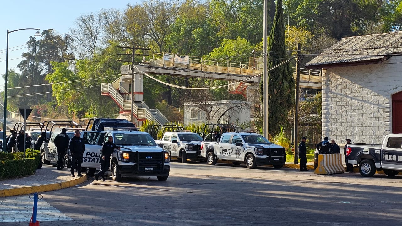 Elementos de la SSPH resguardan la Planta Cooperativa Cruz Azul por segundo día
