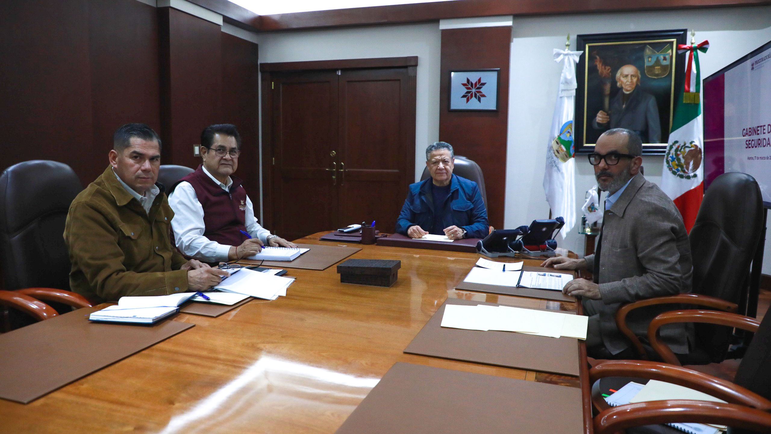 Reunión del gobernador Julio Menchaca con el gabinete de seguridad