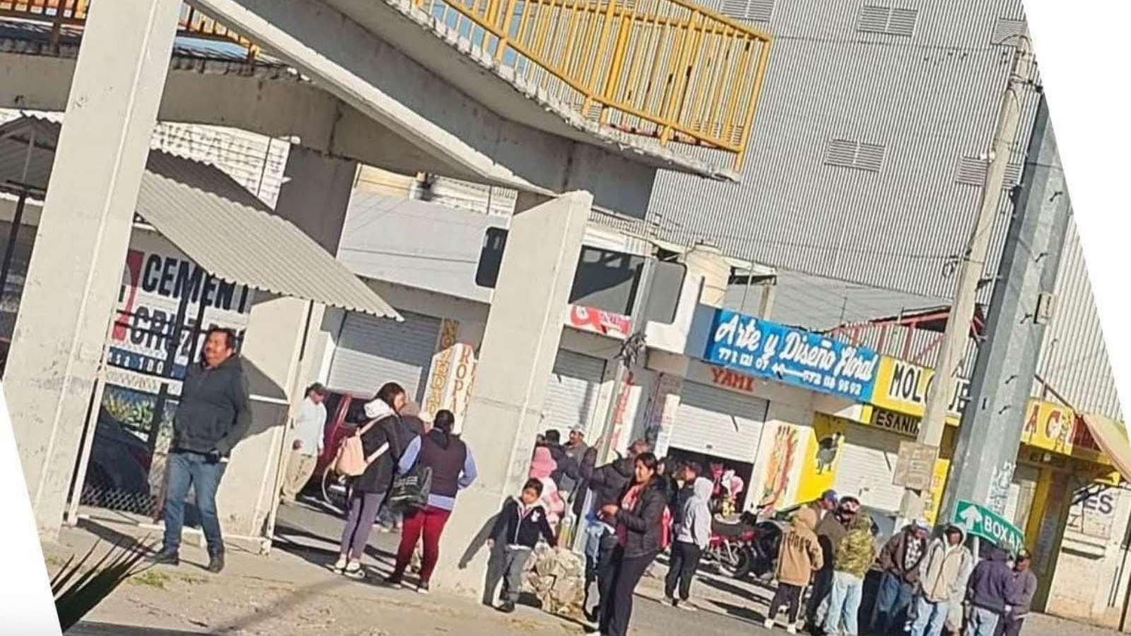 Bloqueo en carretera Ixmiquilpan–Actopan