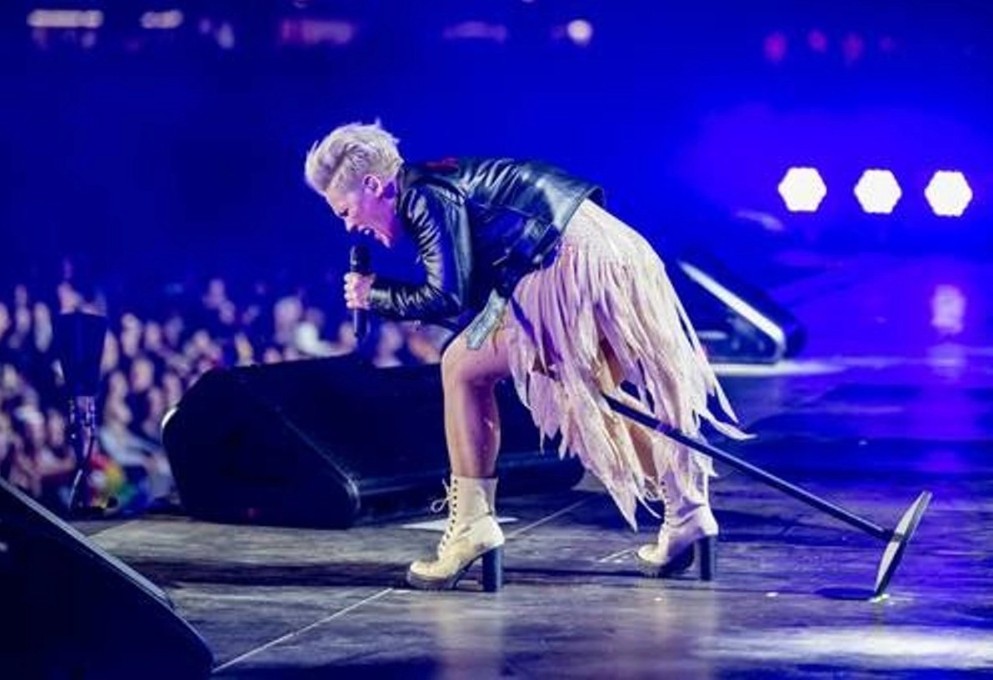 Pink, cantante