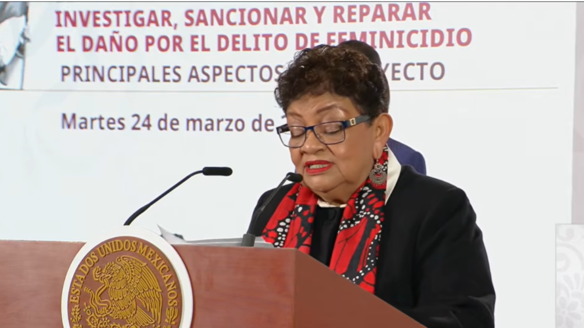 La FGR presenta iniciativa para sancionar feminicidio con penas de hasta 70 años de cárcel, incluyendo agravantes, nuevas reglas de investigación y protección a víctimas.