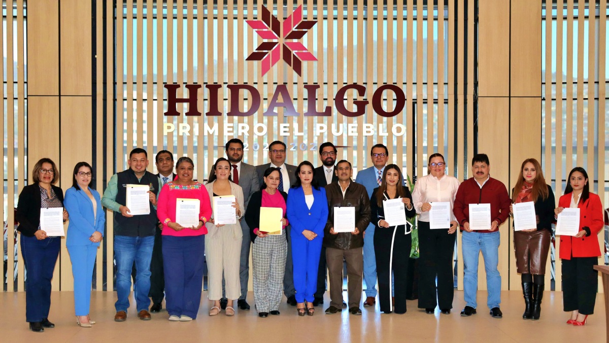 Firma de convenio entre Secretaría de Hacienda de Hidalgo y 11 municipios para recaudación de predial.