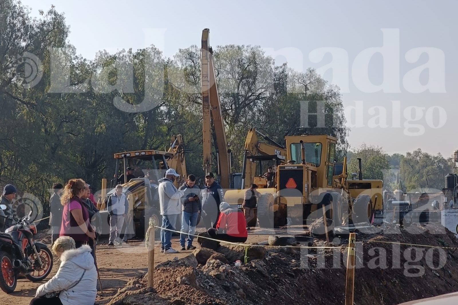 Vecinos protestan y detienen obras