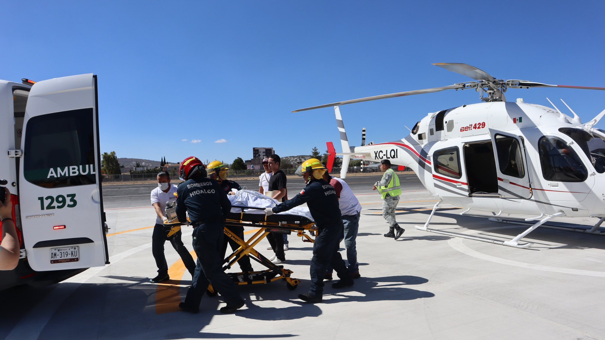 Trasladan a mujer embarazada de la Huasteca a Hospital General de Pachuca