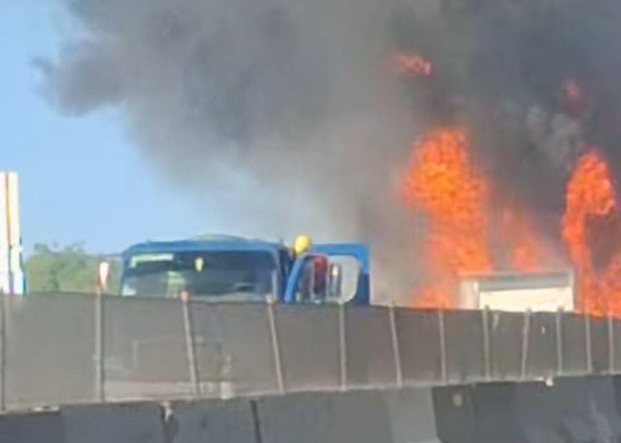 Automovilistas reportan cierre en el Arco Norte en el tramo Querétaro–Tula; se recomienda evitar la zona.