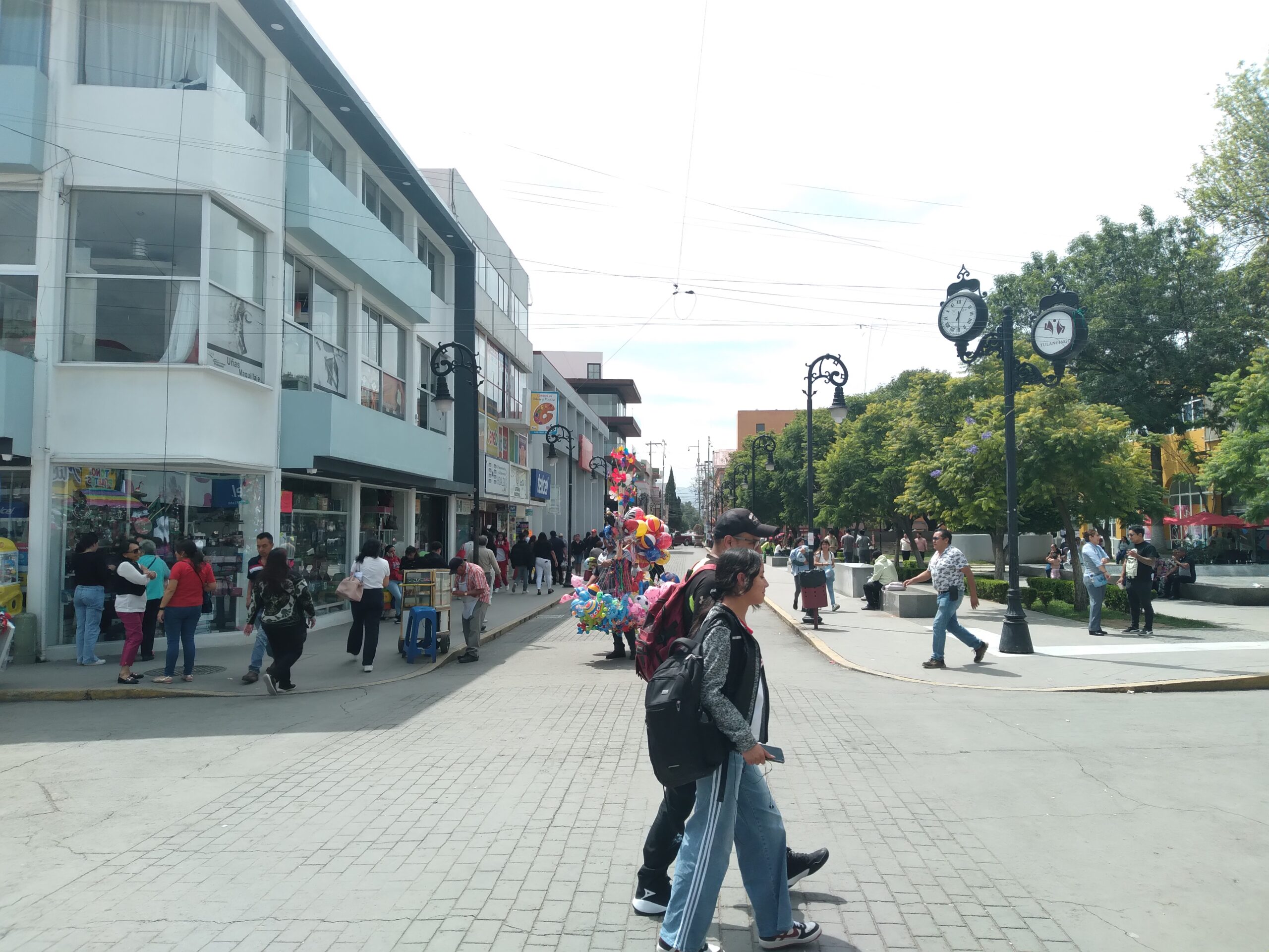 Calles más limpias y ordenadas: así luce el cambio tras el retiro de publicidad en distintos puntos del municipio.