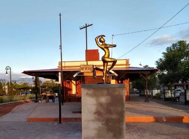 Escultura La Bailarina en Tulancingo