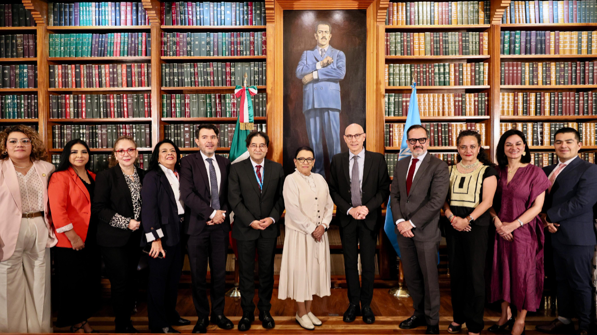 México refrenda ante la ONU su compromiso con los derechos humanos, destacando acciones en víctimas, seguridad, programas sociales y libertades.