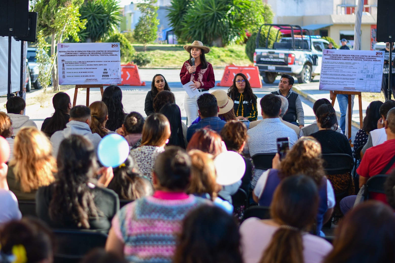 Mejoran seguridad y movilidad en la colonia Expresidentes con obras de alumbrado y urbanización